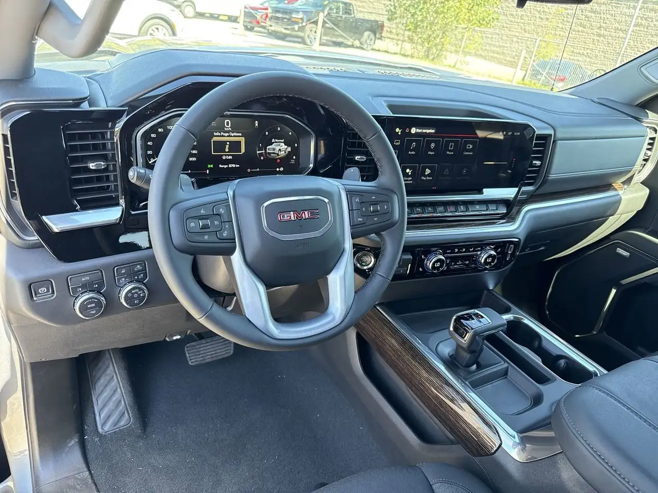 GMC Sierra 1500 снимка GMC Sierra 1500