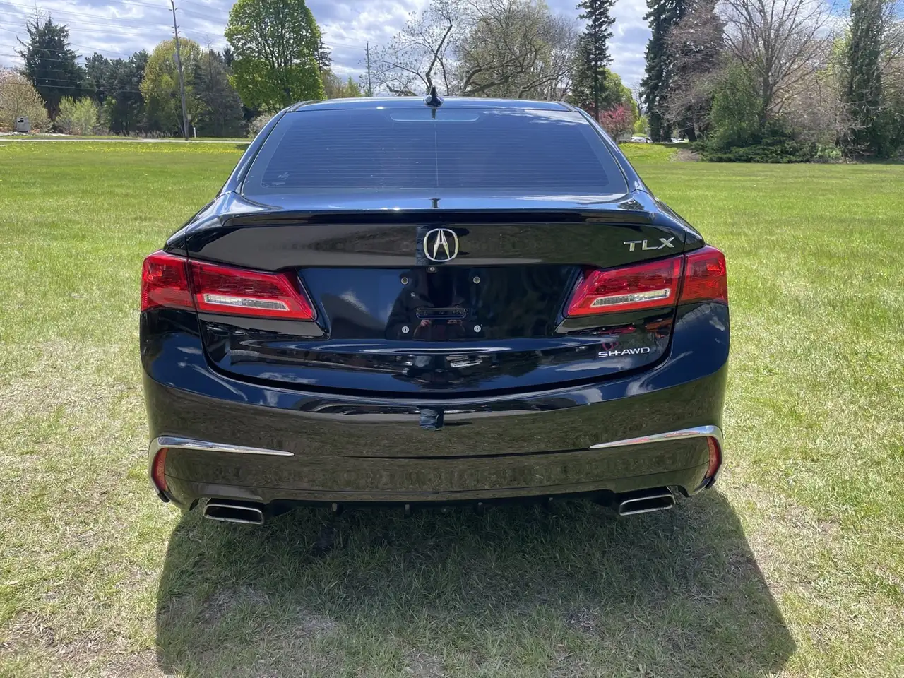 Acura TLX снимка Acura TLX