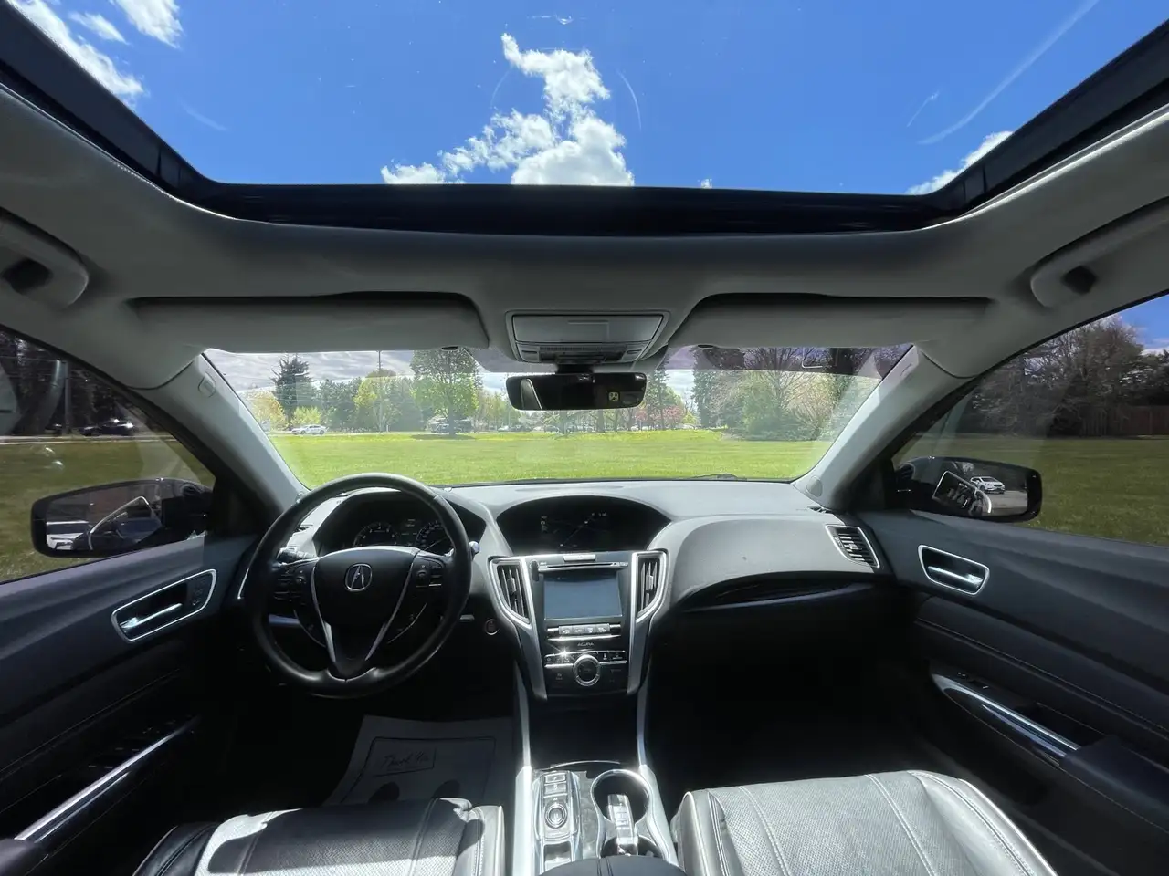 Acura TLX снимка Acura TLX