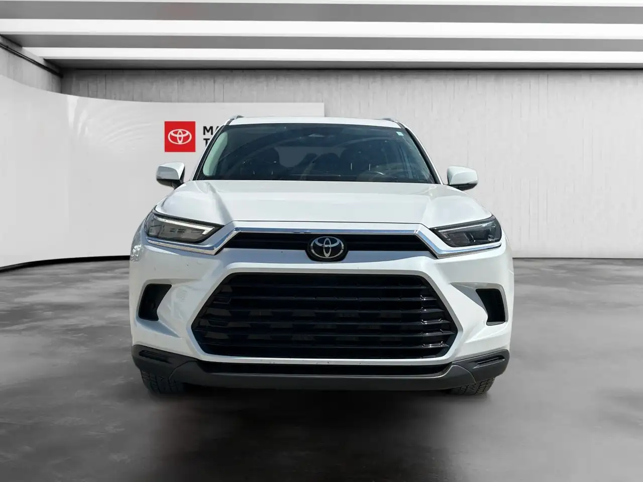 Toyota Grand Highlander fotografie Toyota Grand Highlander