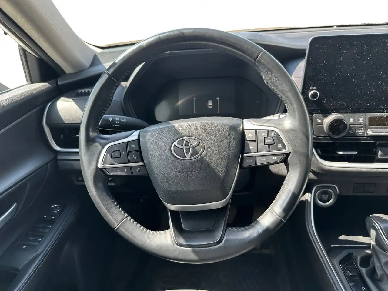 Toyota Grand Highlander fotografie Toyota Grand Highlander