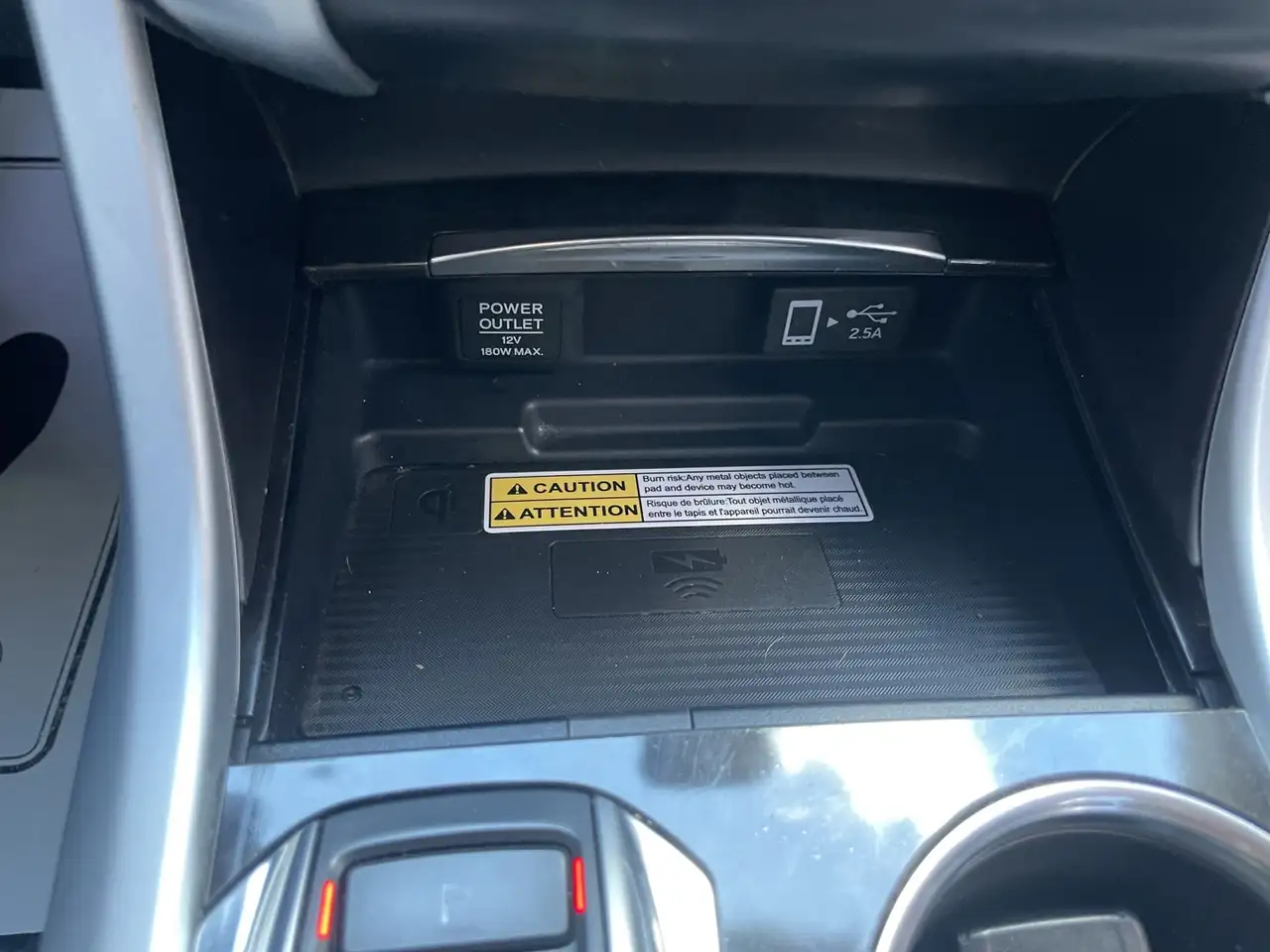 Acura TLX снимка Acura TLX