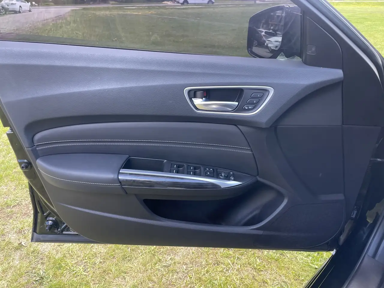 Acura TLX снимка Acura TLX