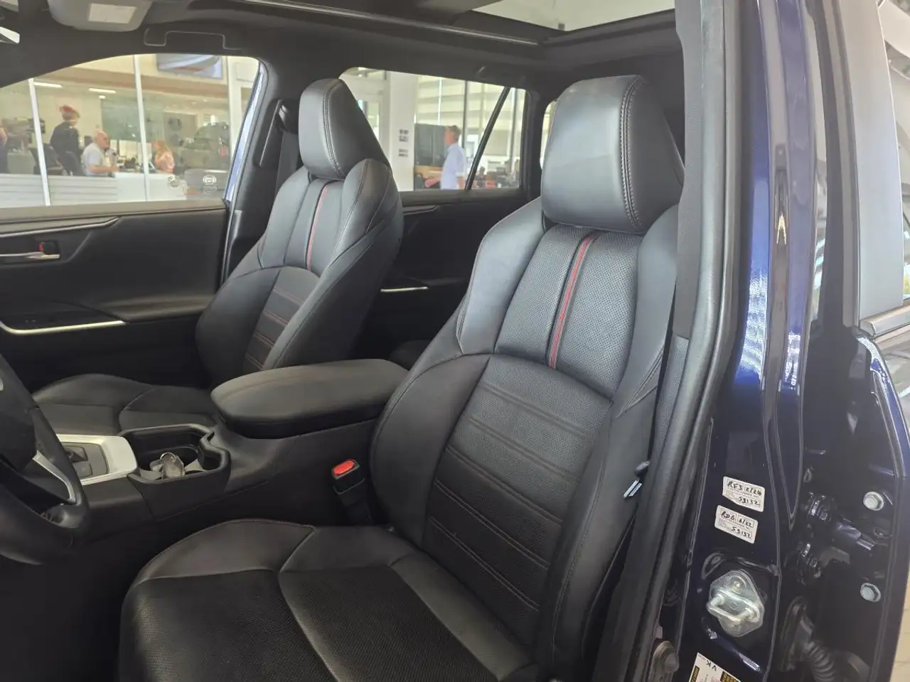 Toyota RAV 4 Prime снимка Toyota RAV 4 Prime
