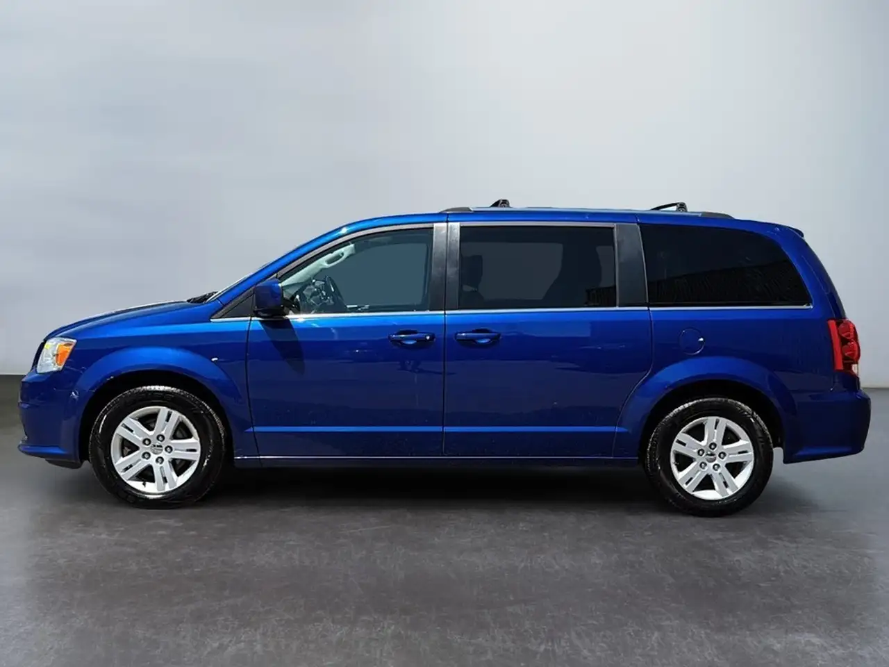 Dodge Grand Caravan fotografie Dodge Grand Caravan