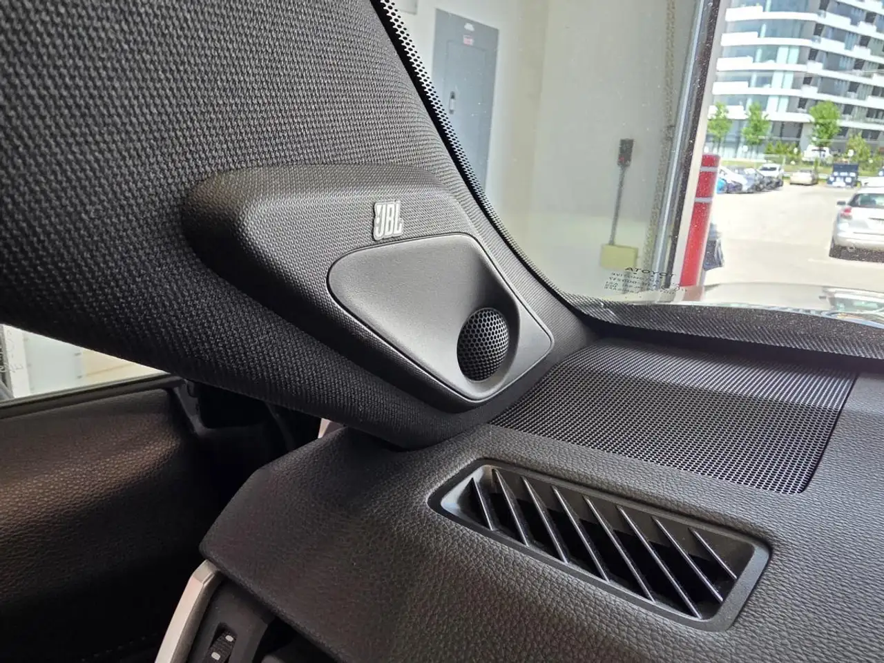 Toyota RAV 4 Prime снимка Toyota RAV 4 Prime