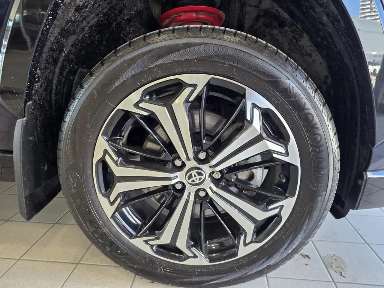 Toyota RAV 4 Prime снимка Toyota RAV 4 Prime
