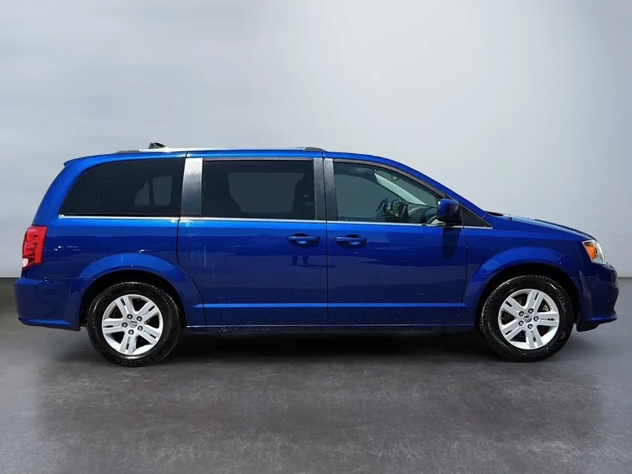 Dodge Grand Caravan fotografie Dodge Grand Caravan