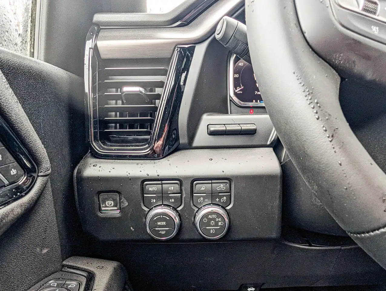 GMC Sierra 1500 fotografie GMC Sierra 1500