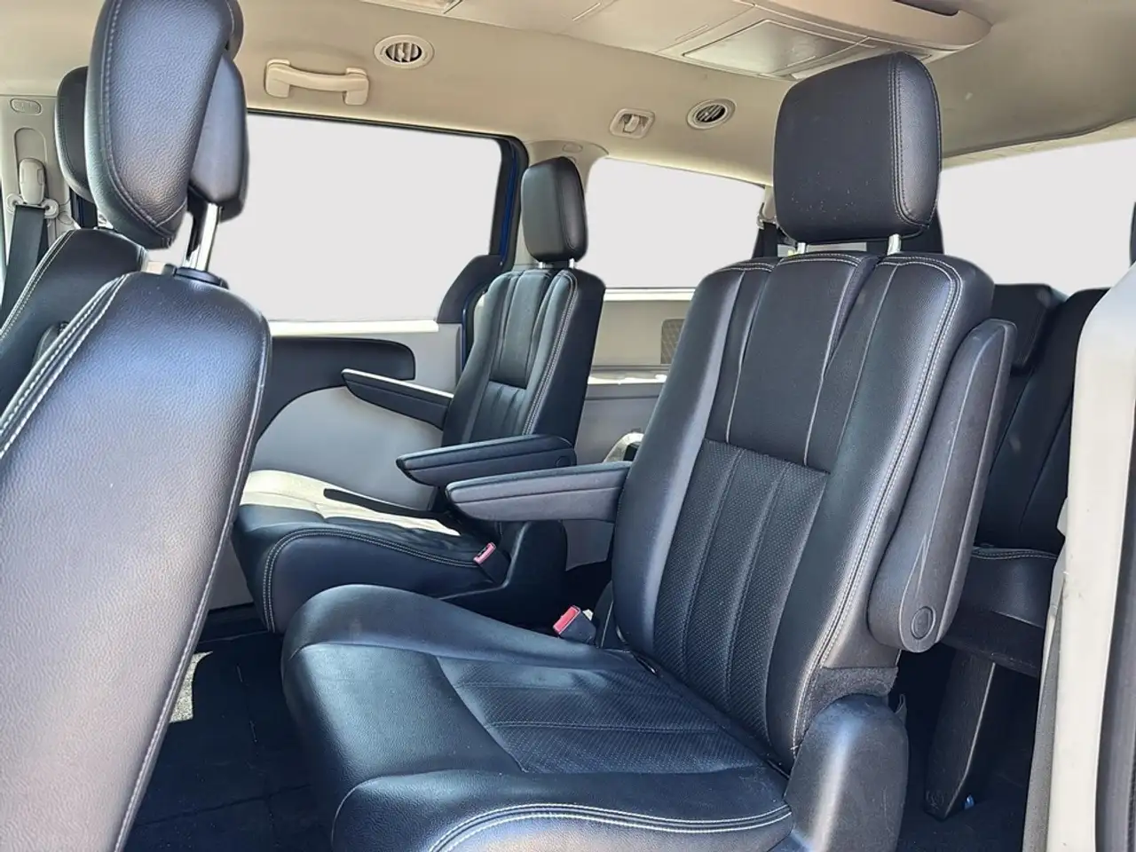 Dodge Grand Caravan fotografie Dodge Grand Caravan