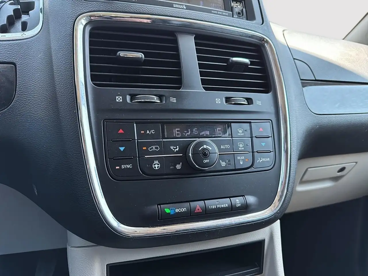 Dodge Grand Caravan fotografie Dodge Grand Caravan