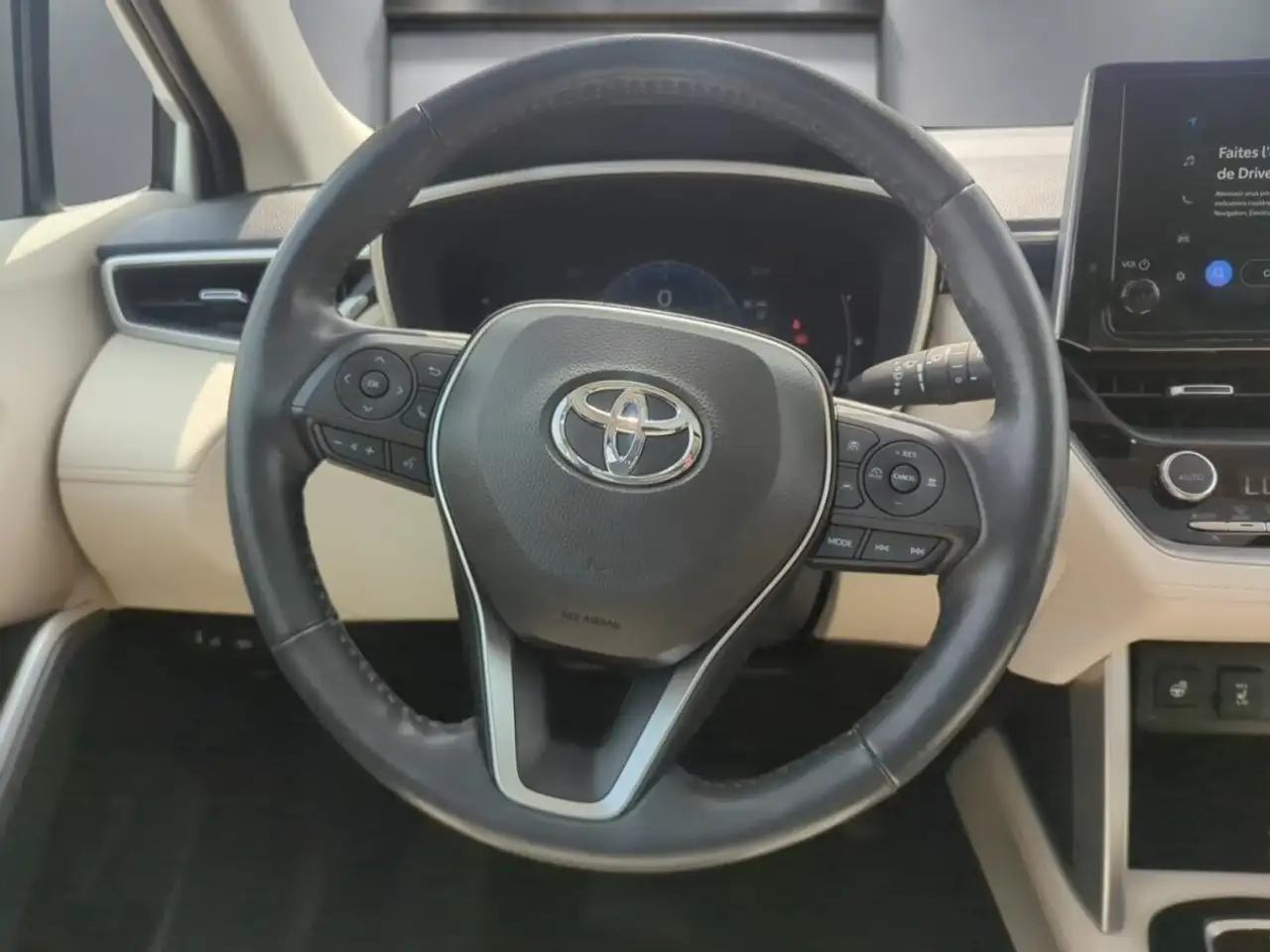 Toyota Corolla Cross photo Toyota Corolla Cross