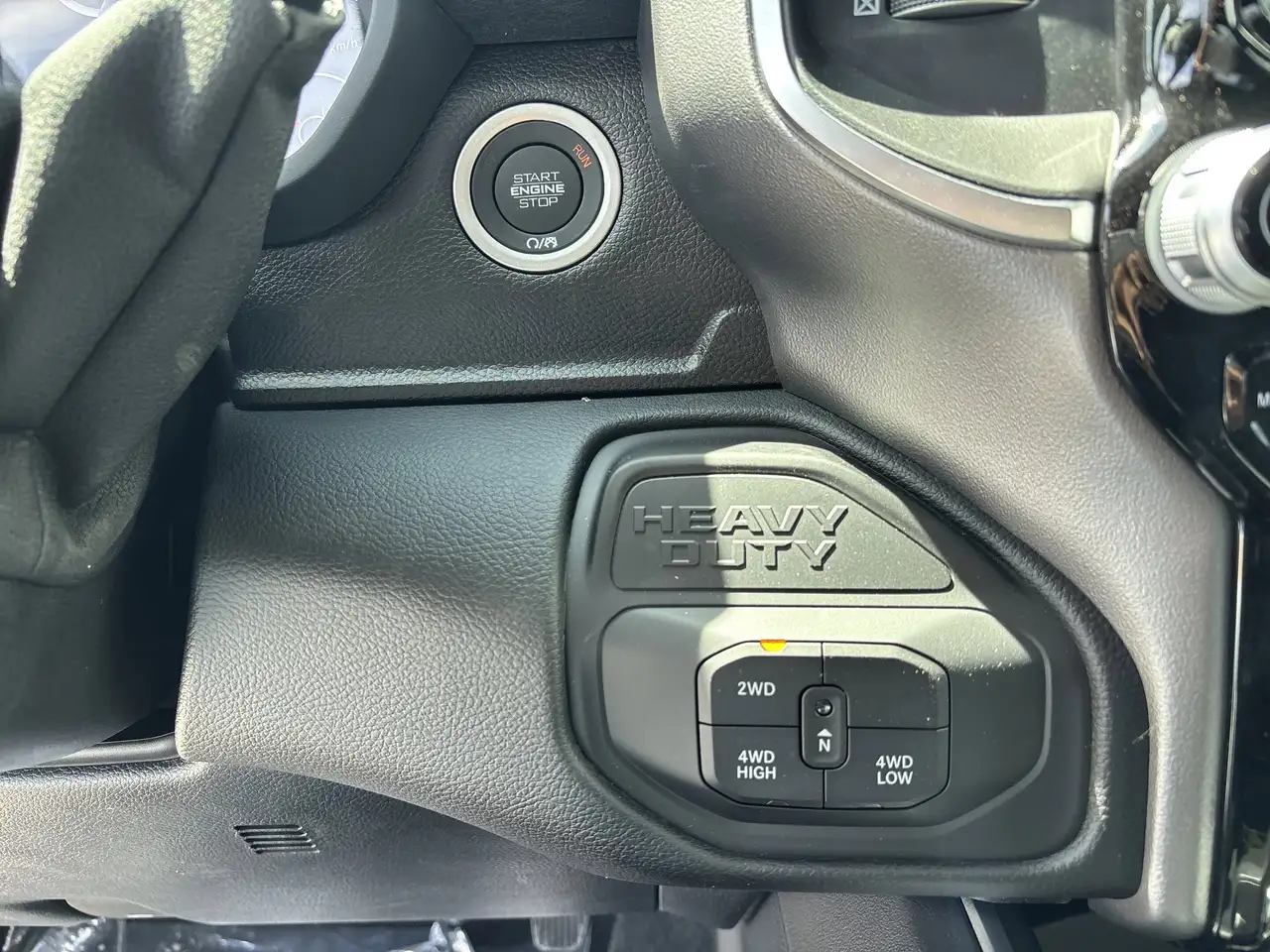 RAM 2500 photo RAM 2500