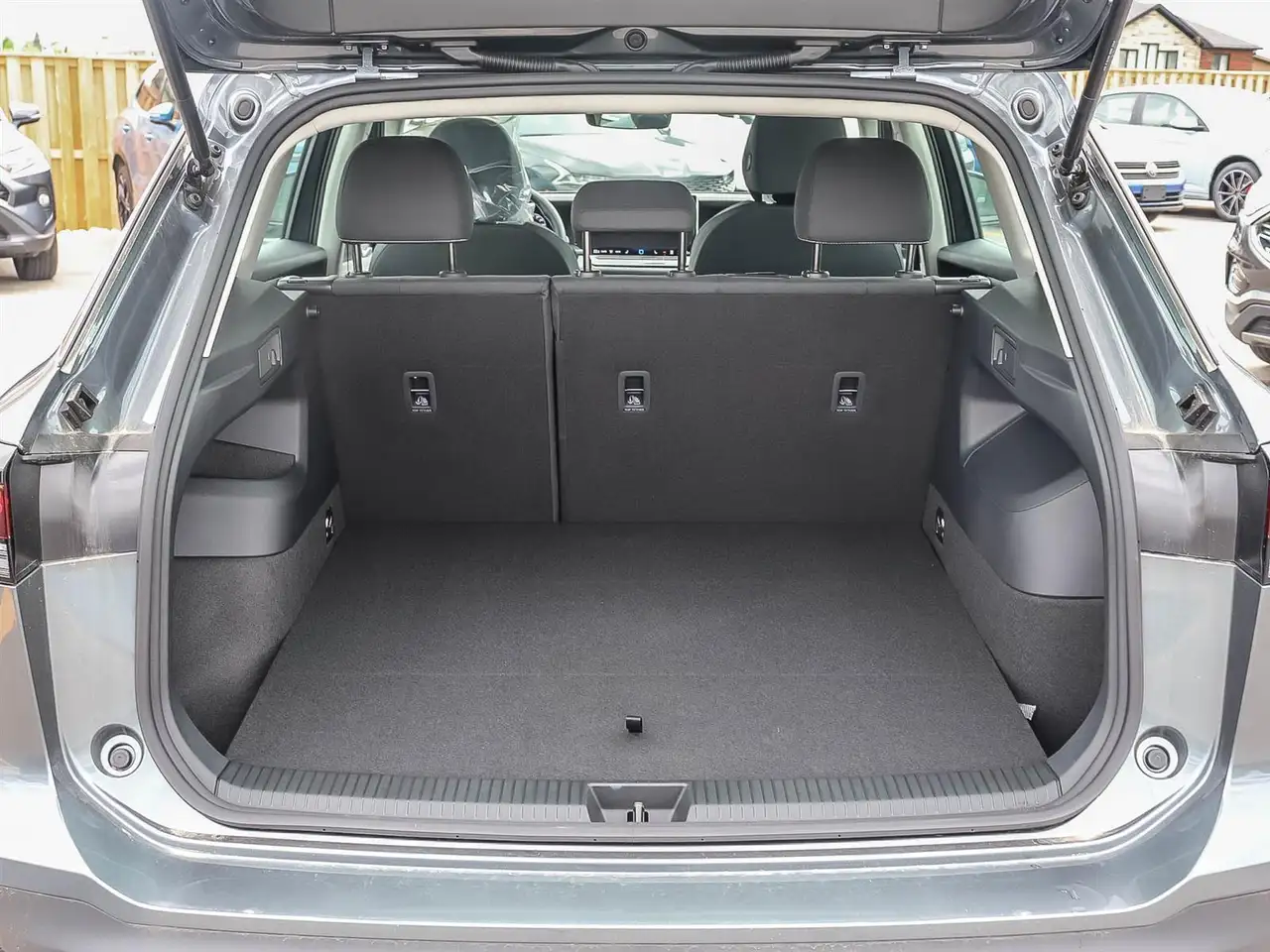 Volkswagen Tiguan снимка Volkswagen Tiguan
