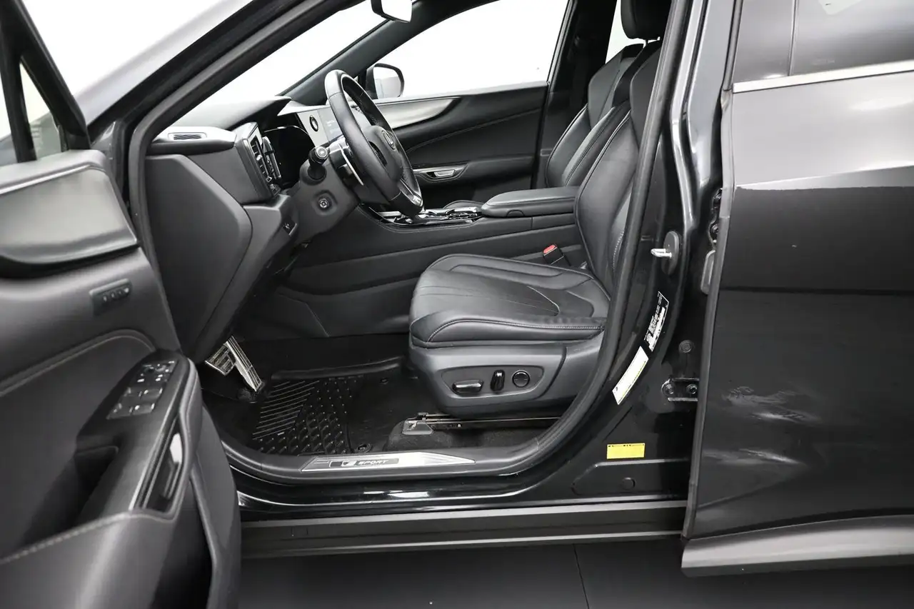 Lexus NX fotografie Lexus NX