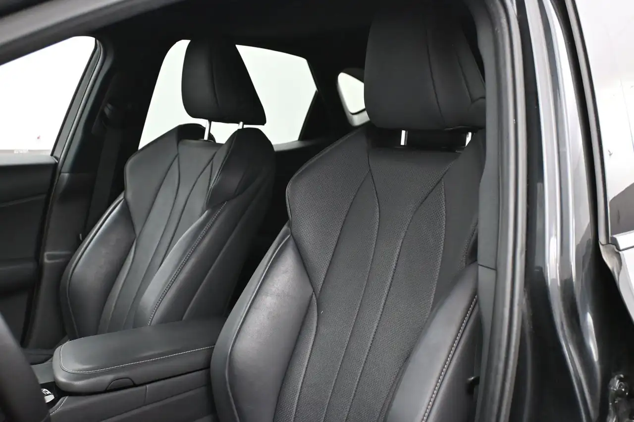 Lexus NX fotografie Lexus NX