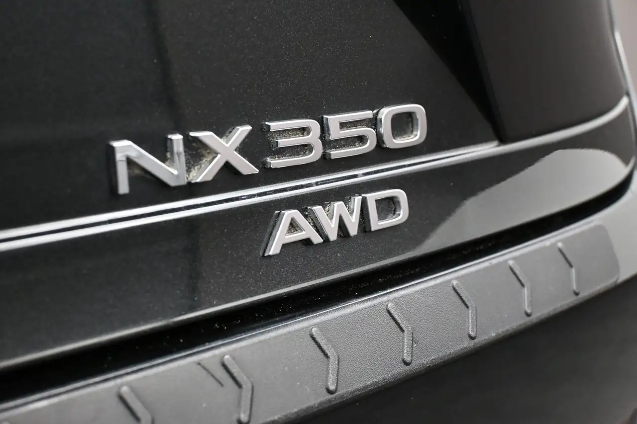 Lexus NX fotografie Lexus NX