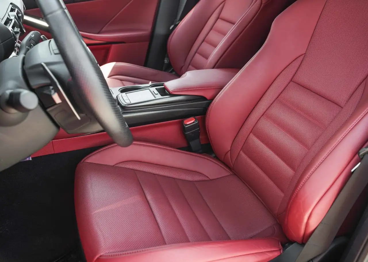 Lexus IS снимка Lexus IS