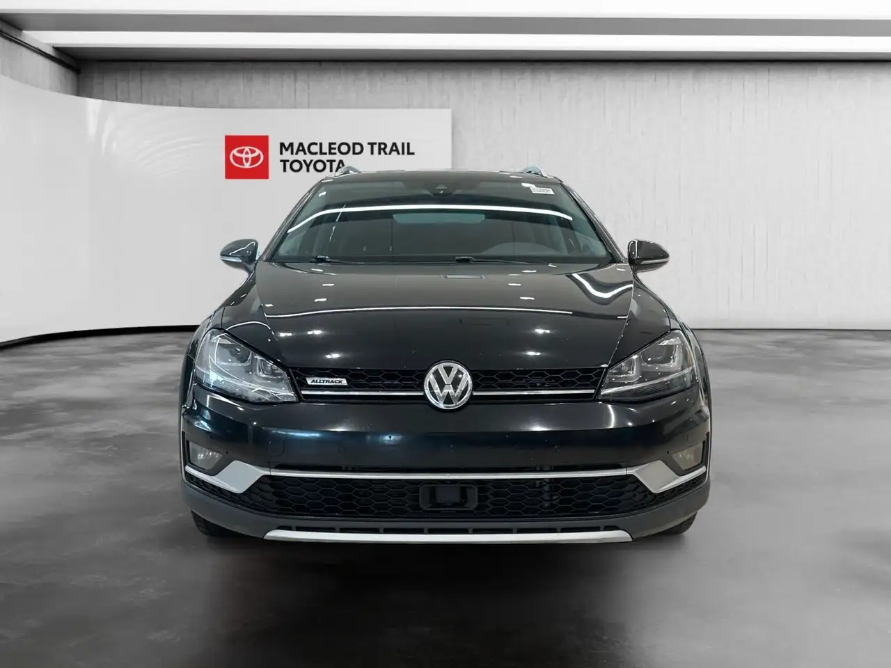 Volkswagen Golf photo Volkswagen Golf