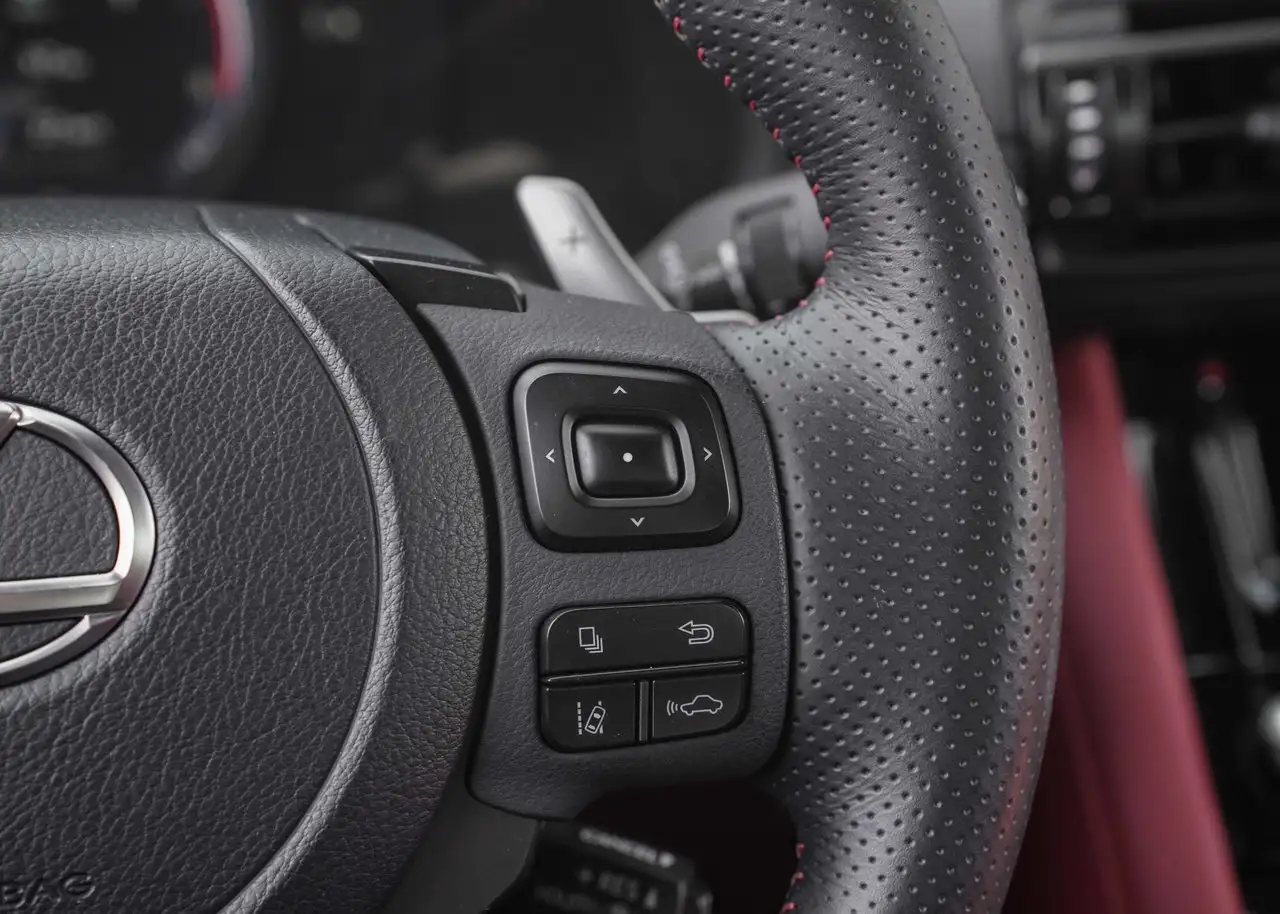 Lexus IS снимка Lexus IS