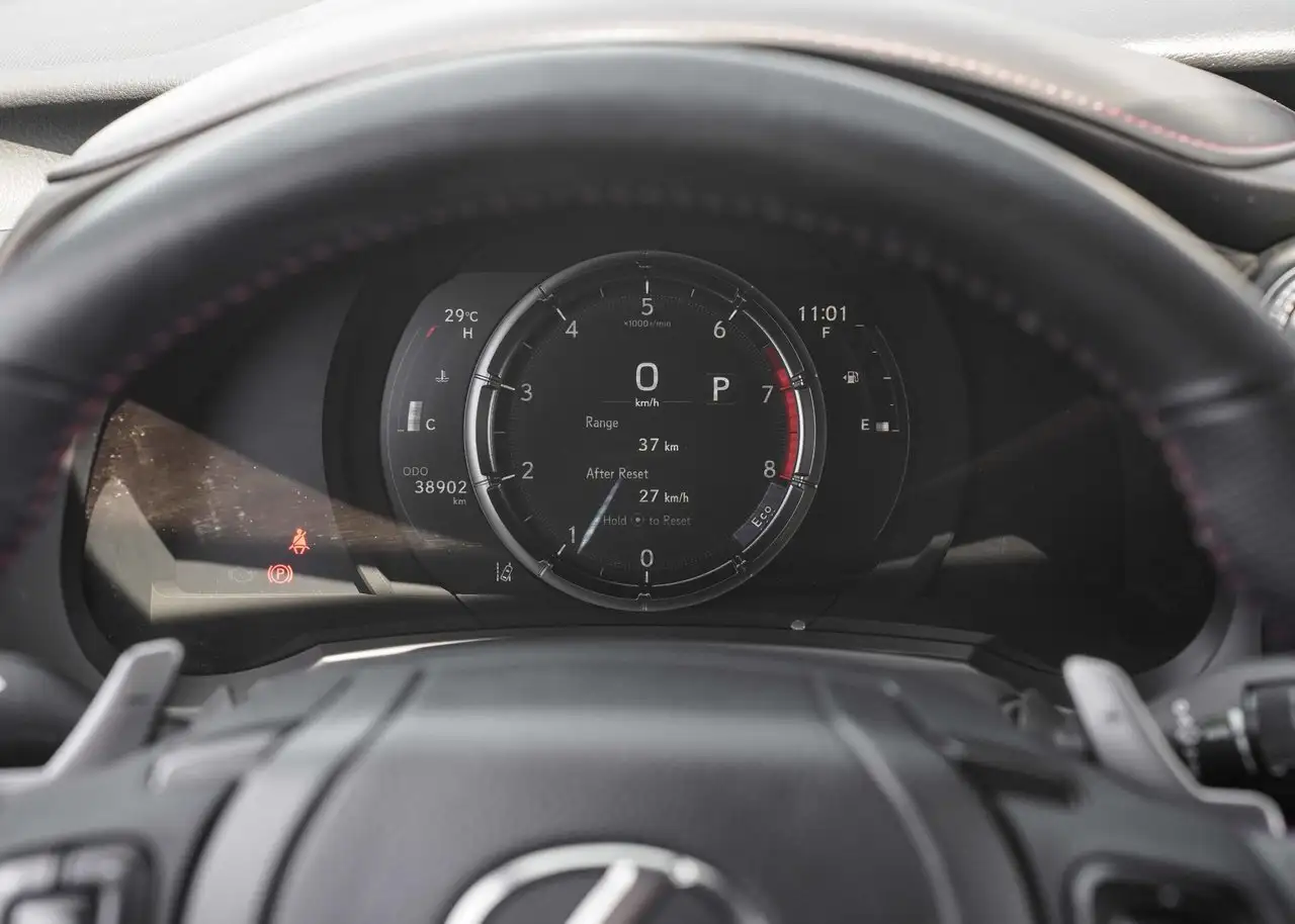 Lexus IS снимка Lexus IS