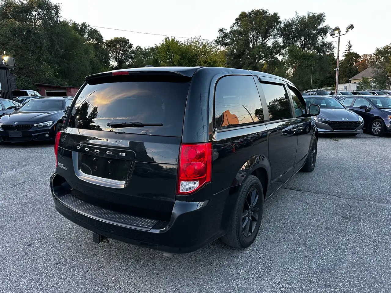 Dodge Grand Caravan снимка Dodge Grand Caravan