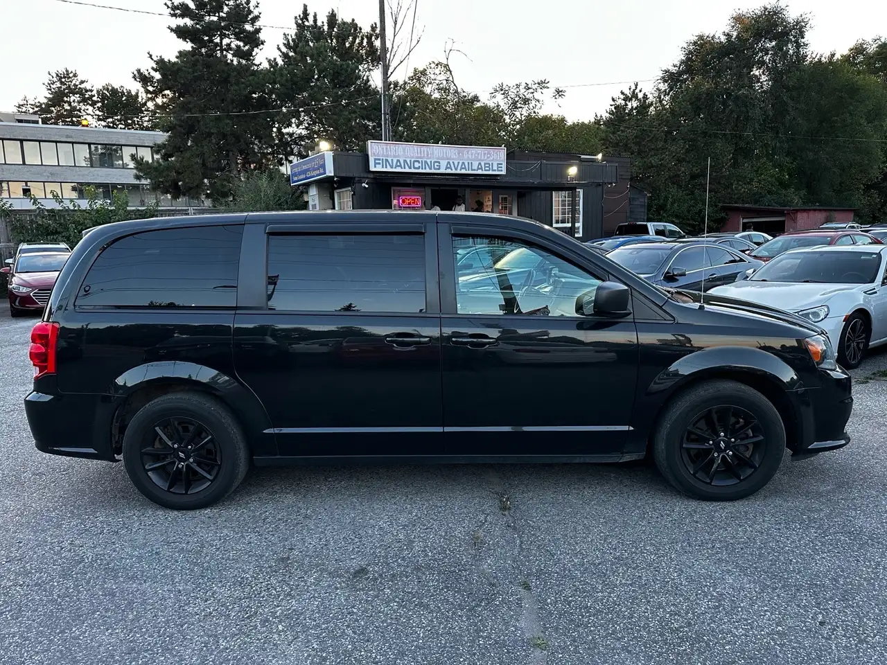 Dodge Grand Caravan снимка Dodge Grand Caravan