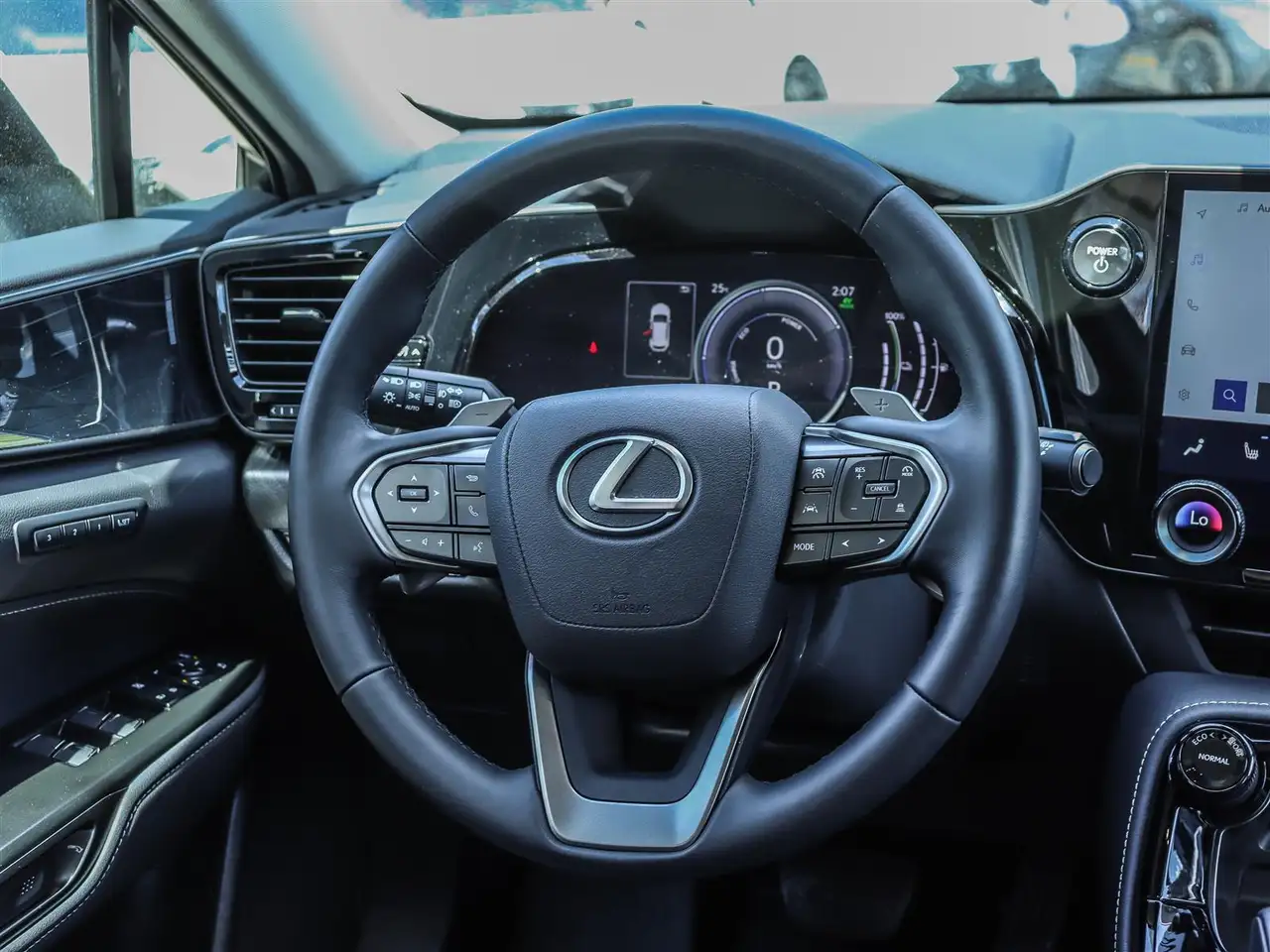 Lexus NX photo Lexus NX