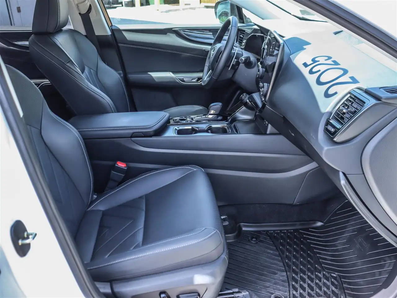 Lexus NX photo Lexus NX