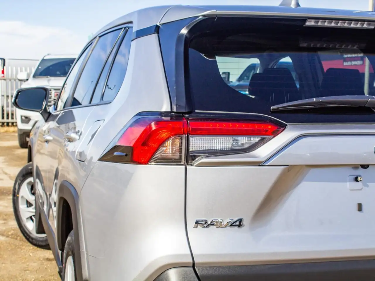 Toyota RAV 4 снимка Toyota RAV 4