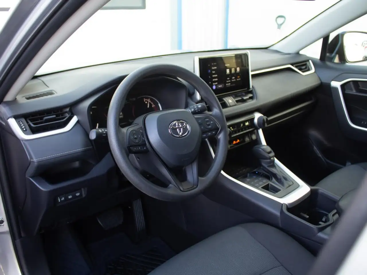 Toyota RAV 4 снимка Toyota RAV 4
