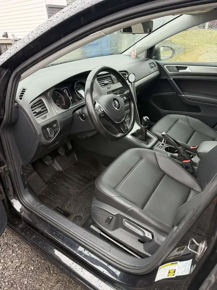 Volkswagen Golf снимка Volkswagen Golf