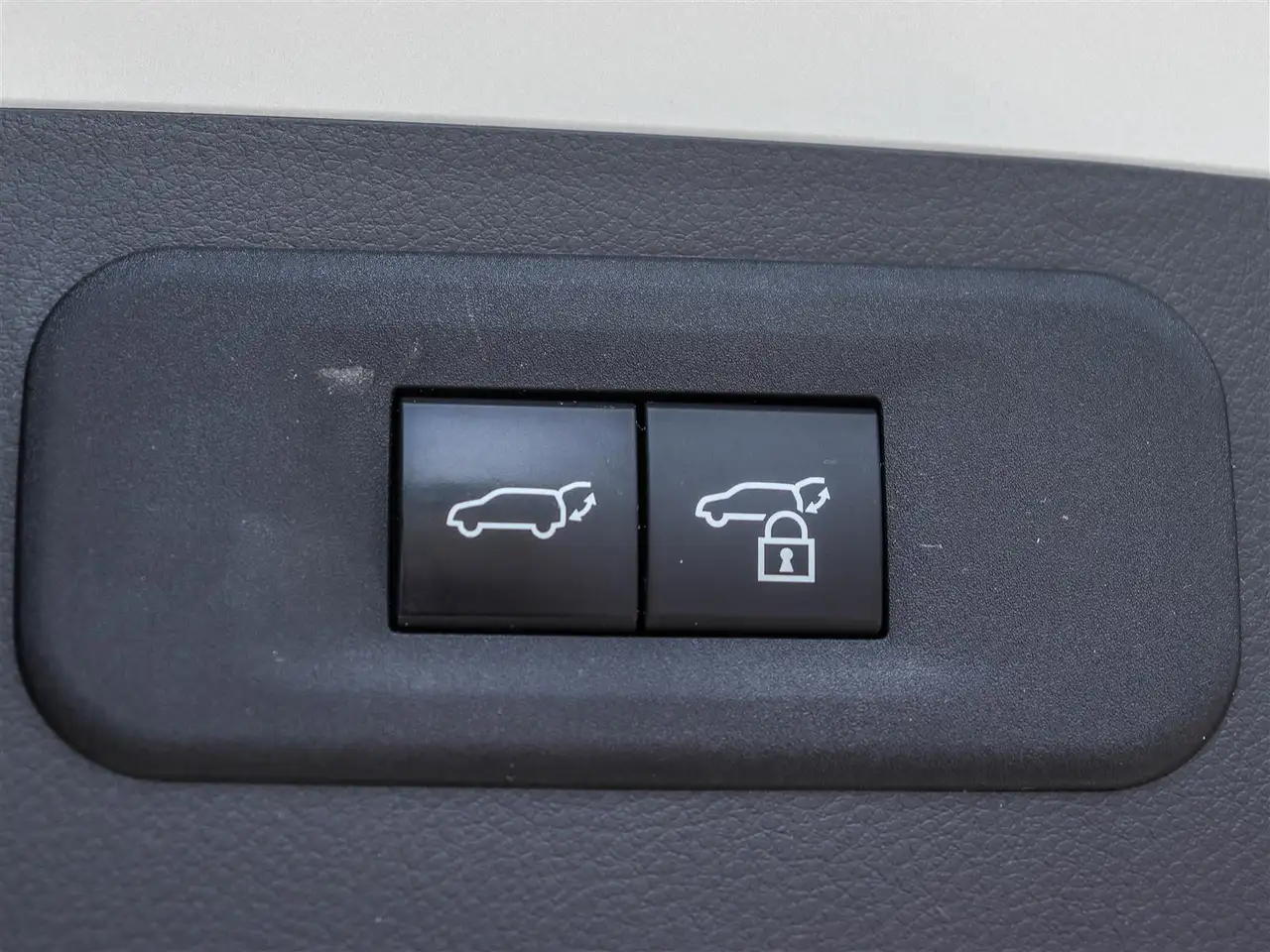 Lexus NX photo Lexus NX