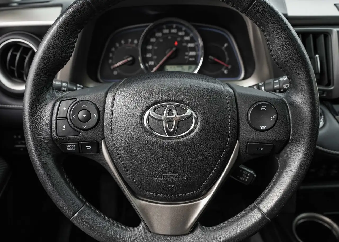 Toyota RAV 4 снимка Toyota RAV 4