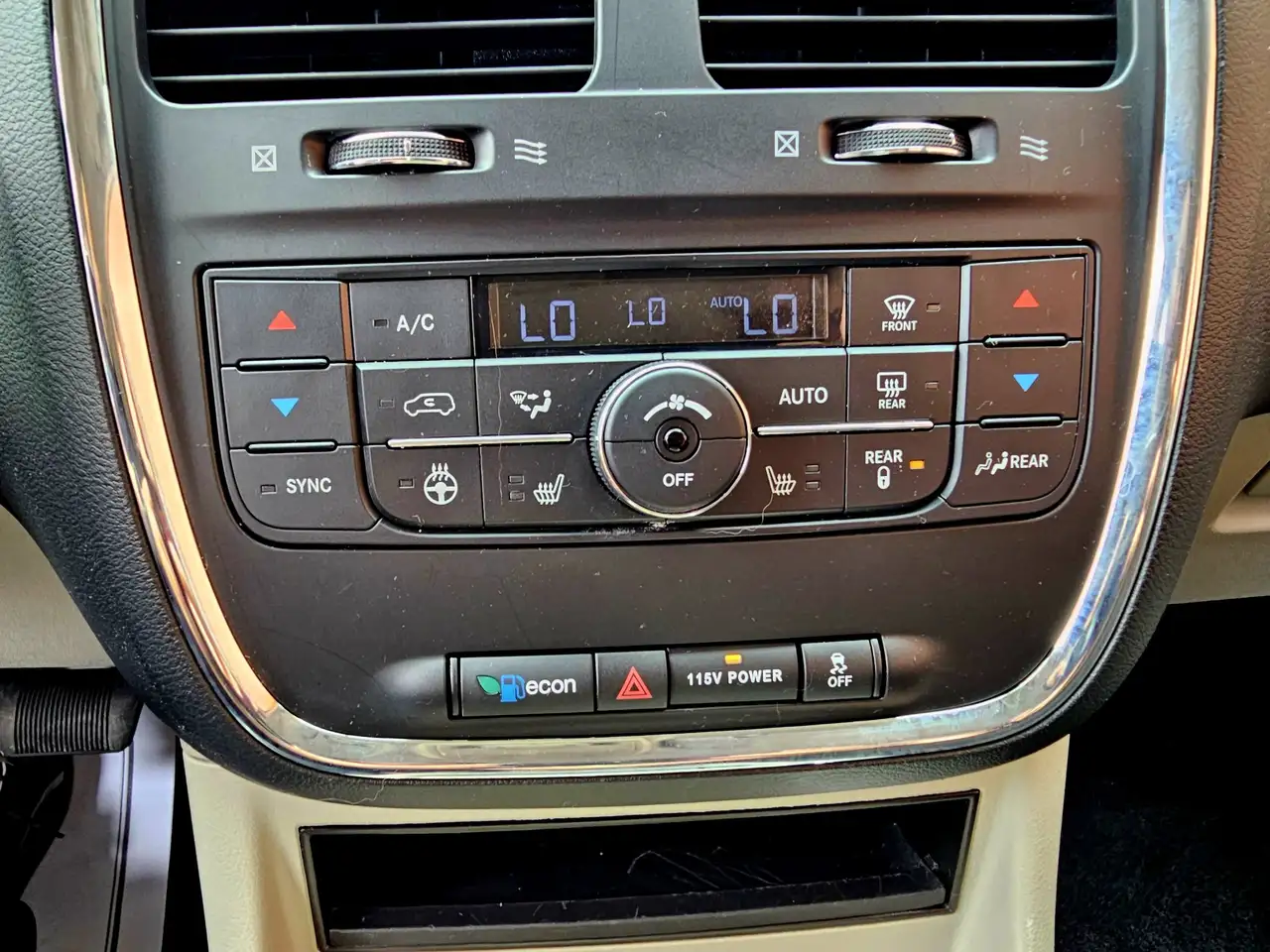 Dodge Grand Caravan fotografie Dodge Grand Caravan
