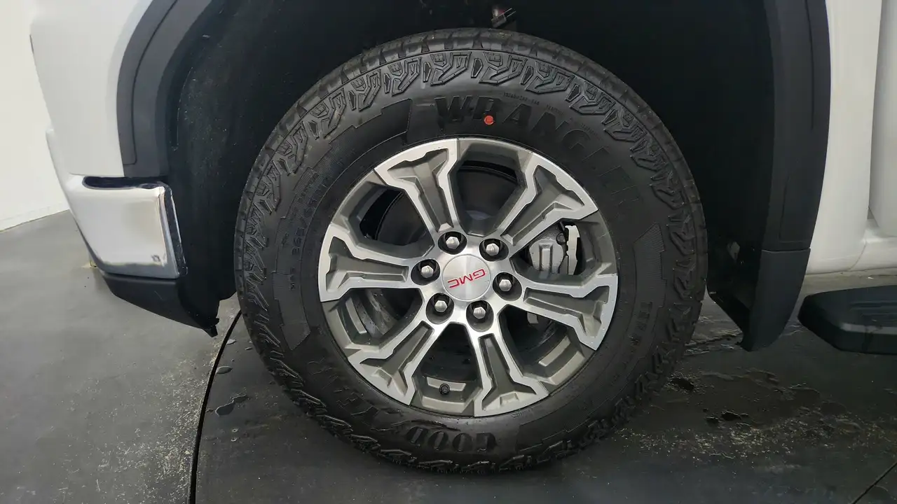GMC Sierra 1500 снимка GMC Sierra 1500