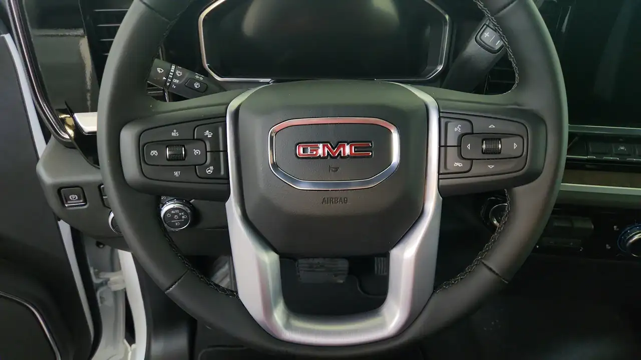 GMC Sierra 1500 снимка GMC Sierra 1500