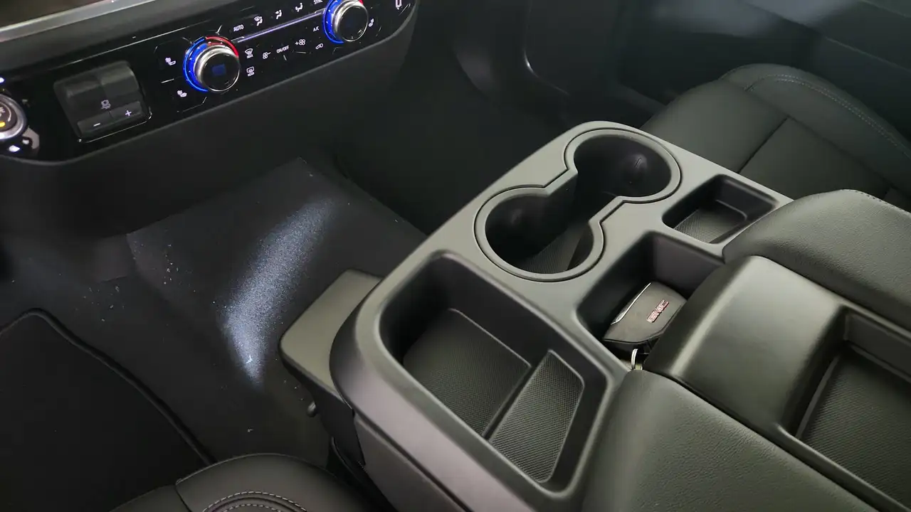 GMC Sierra 1500 снимка GMC Sierra 1500