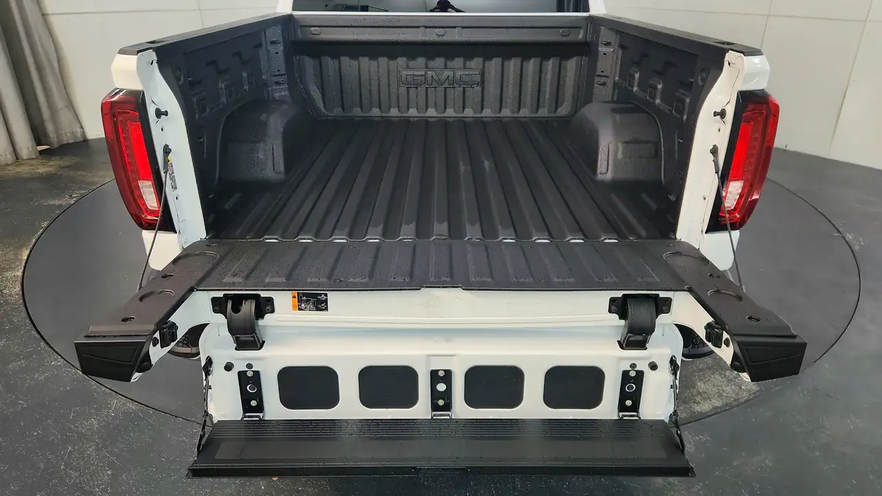 GMC Sierra 1500 снимка GMC Sierra 1500