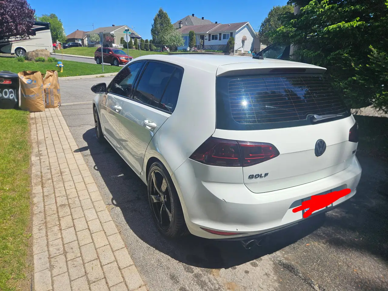 Volkswagen Golf photo Volkswagen Golf