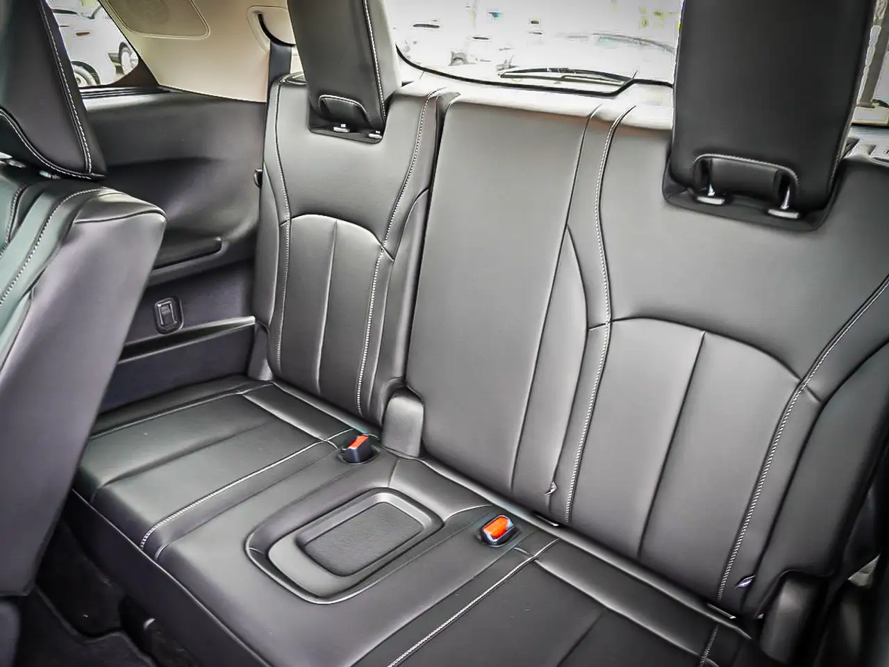 Infiniti QX60 снимка Infiniti QX60