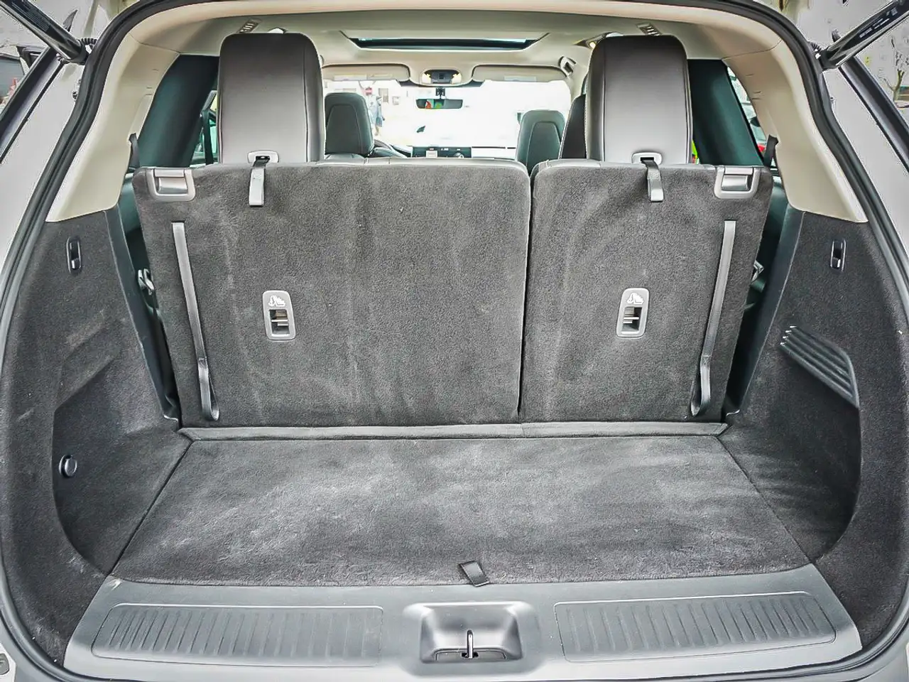 Infiniti QX60 снимка Infiniti QX60