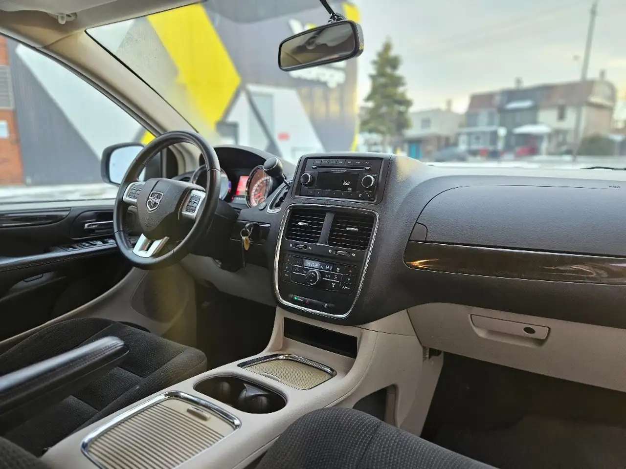 Dodge Grand Caravan photo Dodge Grand Caravan