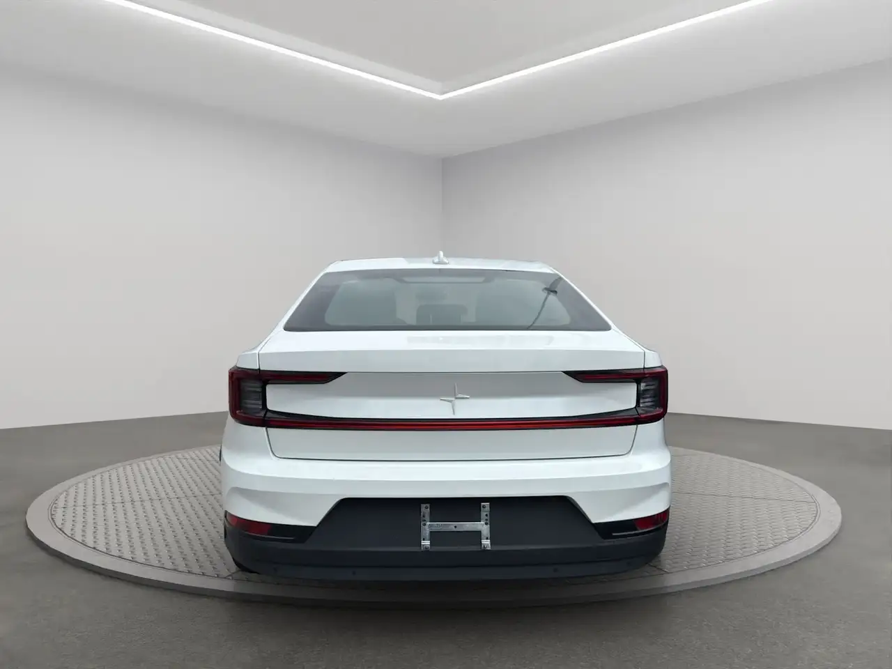 Polestar 2 photo Polestar 2