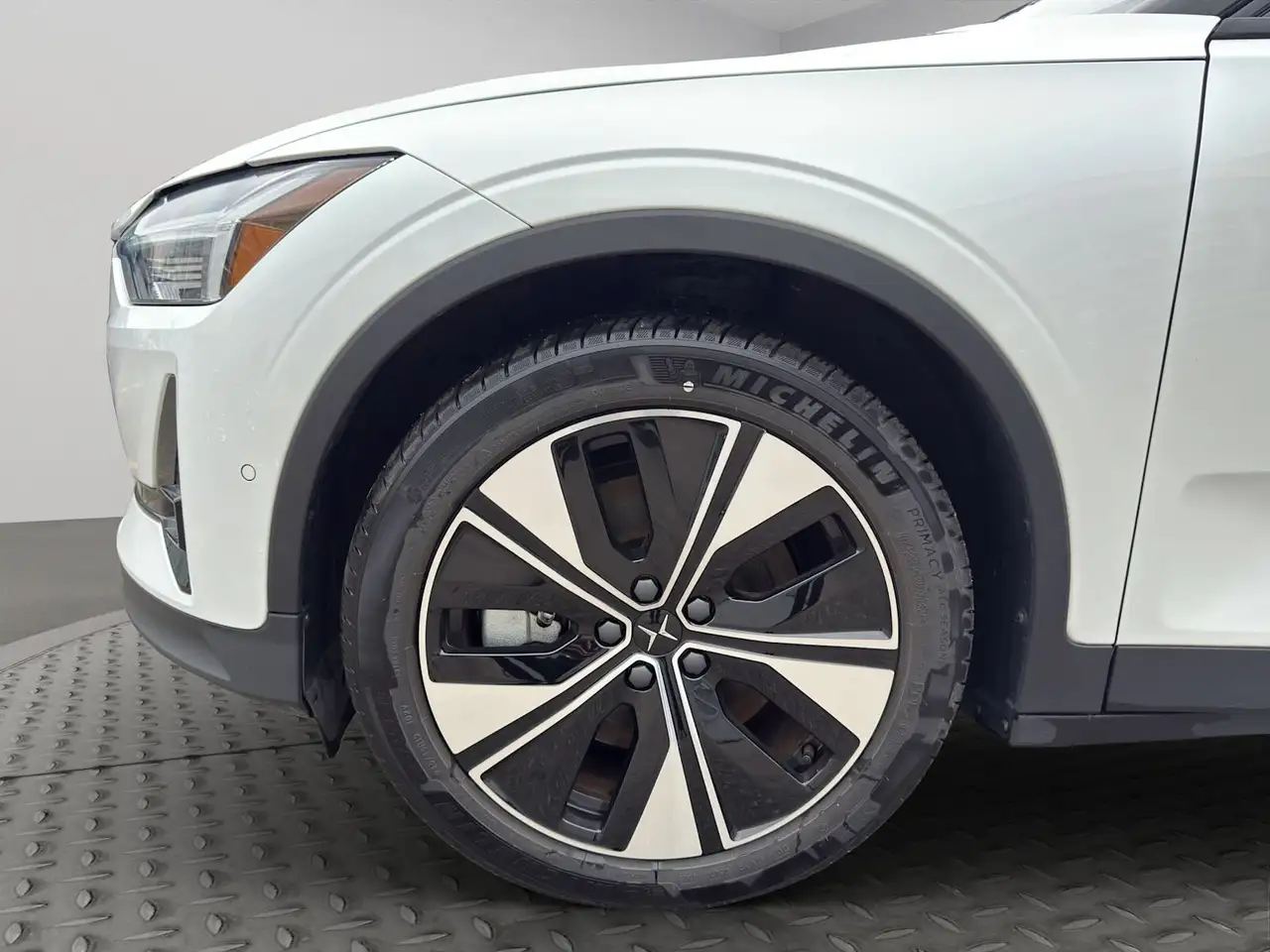 Polestar 2 photo Polestar 2