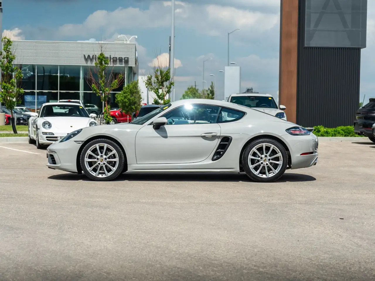 Porsche 718 Cayman снимка Porsche 718 Cayman