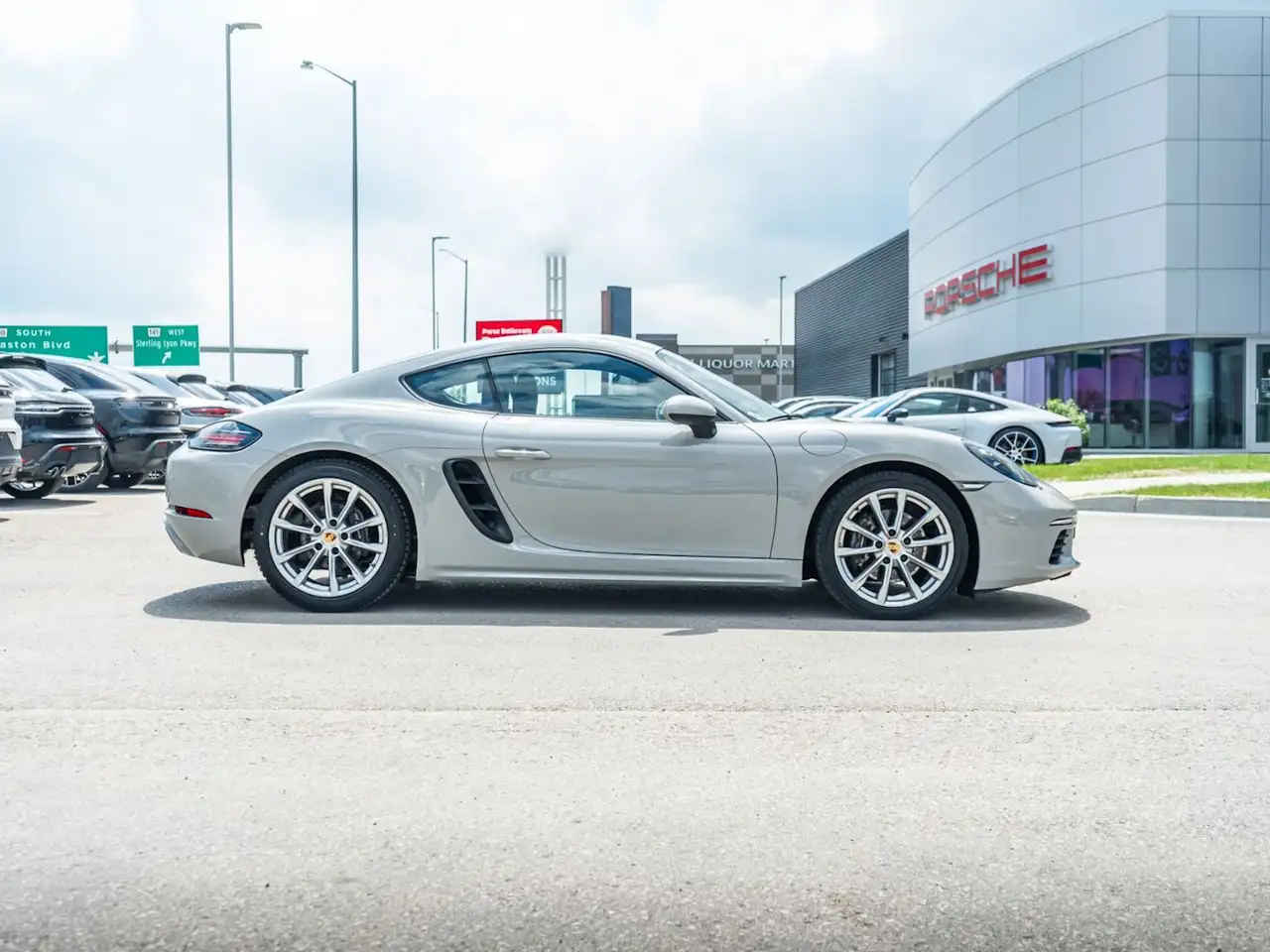 Porsche 718 Cayman снимка Porsche 718 Cayman