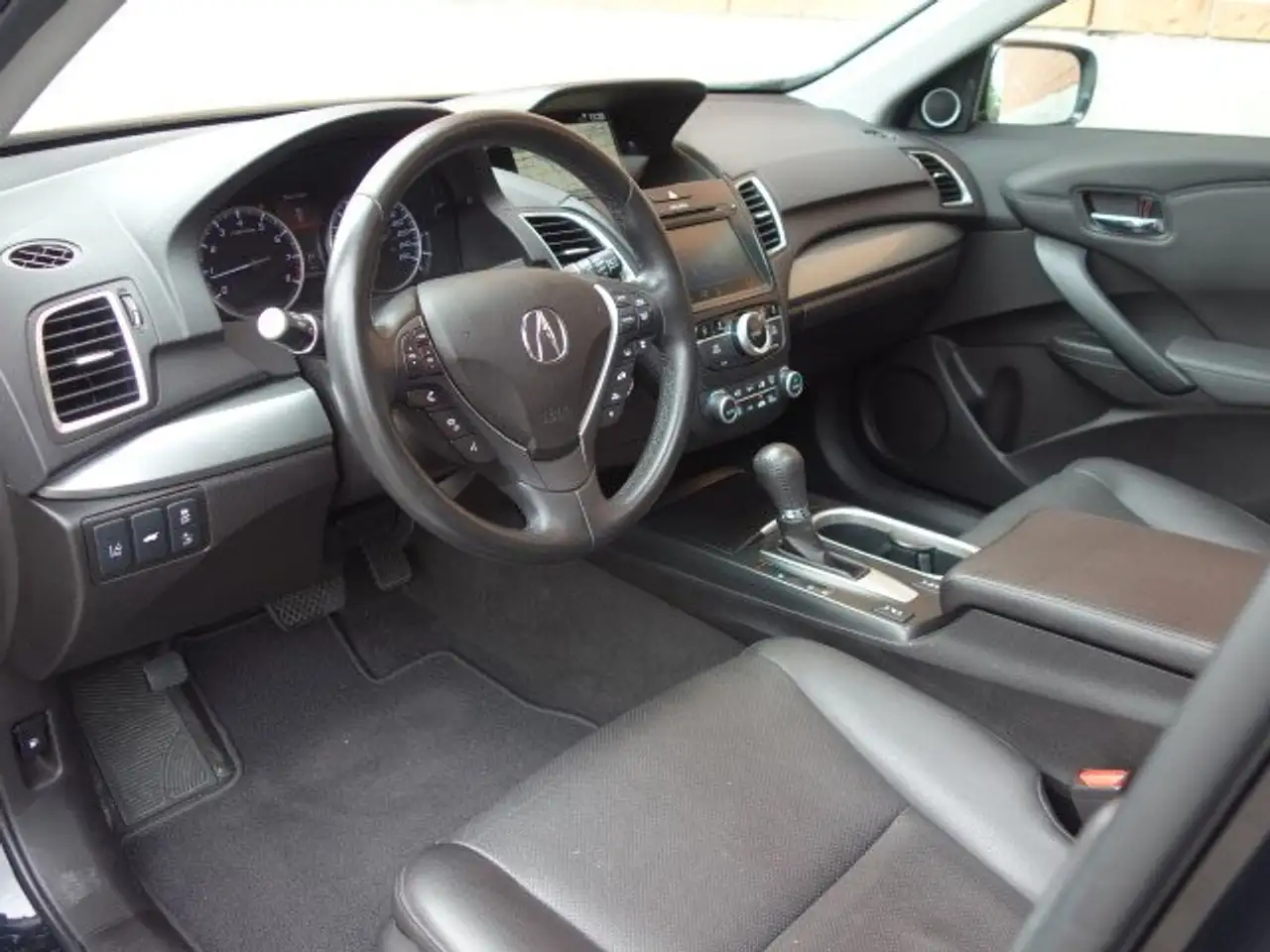 Acura RDX снимка Acura RDX
