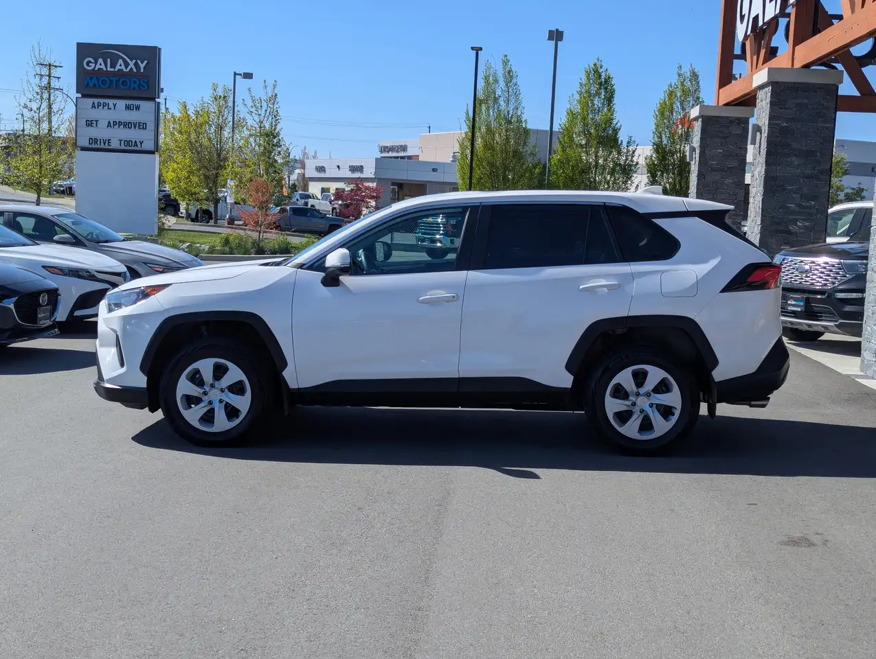 Toyota RAV 4 снимка Toyota RAV 4