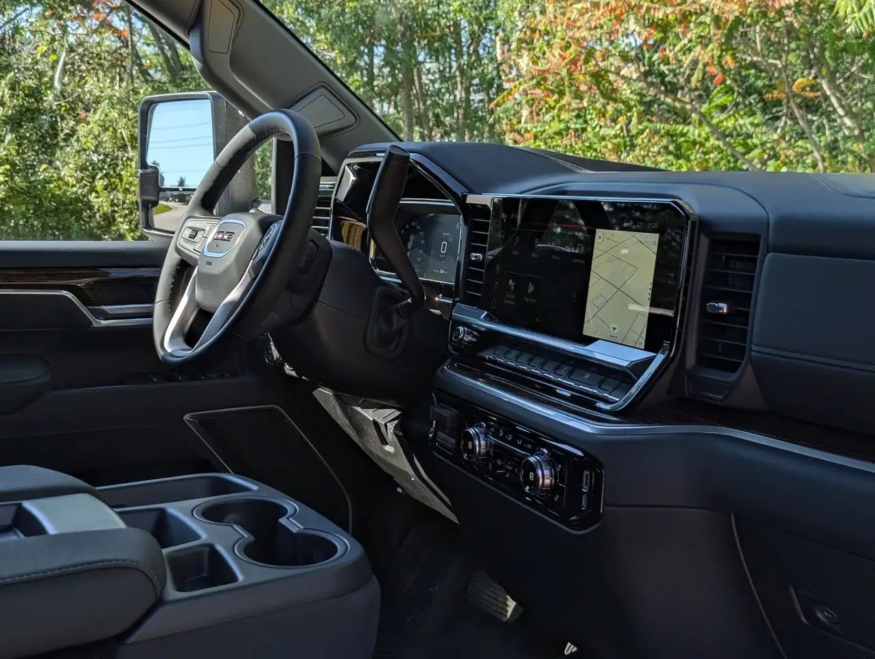 GMC Sierra 2500HD снимка GMC Sierra 2500HD